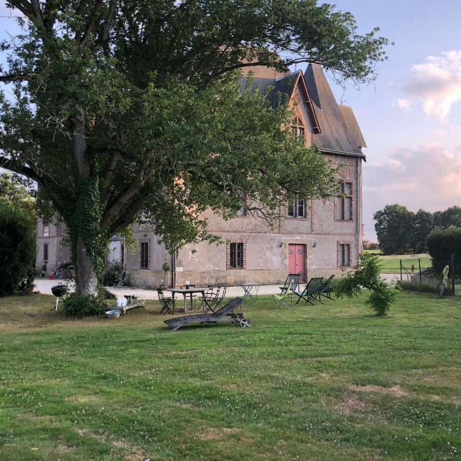 Manoir De La Chouanniere Villa Montreuil-sur-Maine Екстериор снимка